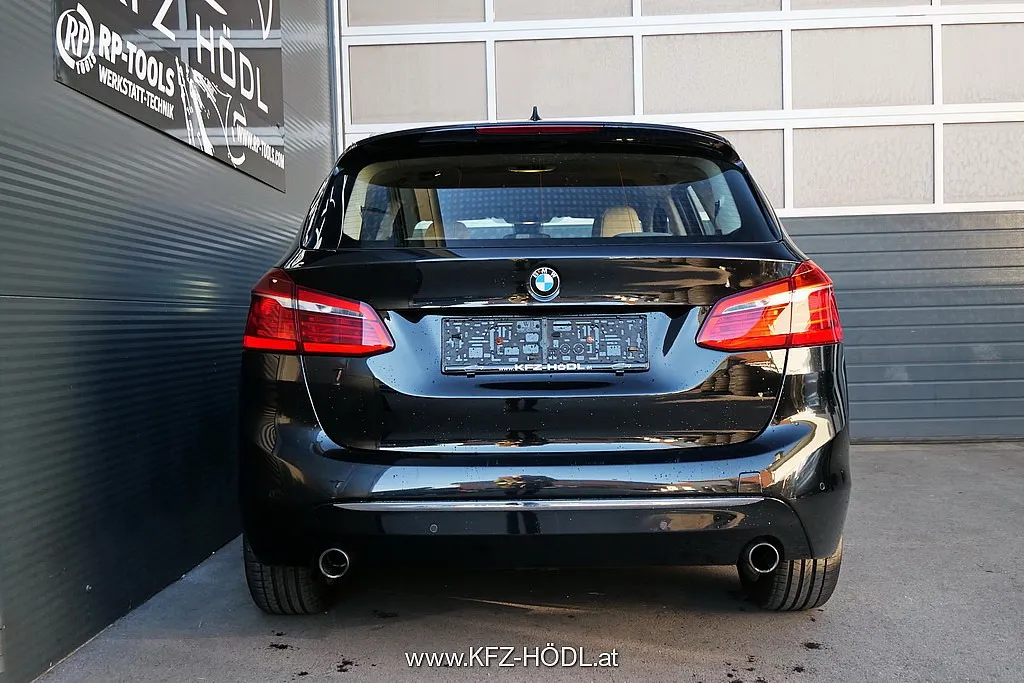 BMW 220d xDrive Active Tourer Sport Line Aut. Image 4