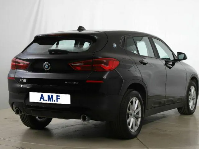 BMW X2 sDrive18d Advantage Image 4